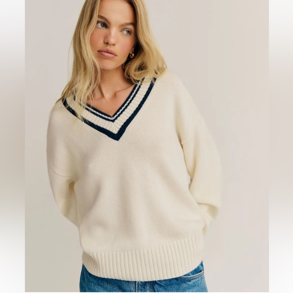 Reformation Jadey Cashmere Oversized V-neck Sweater Cream and Navy